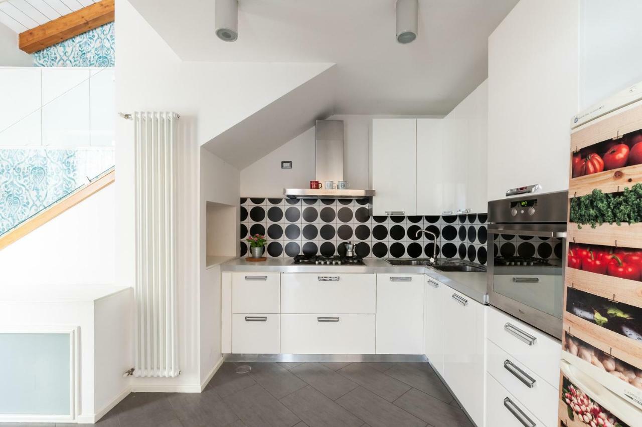 Appartamento Starhost - Casa Masu' Salerno Esterno foto